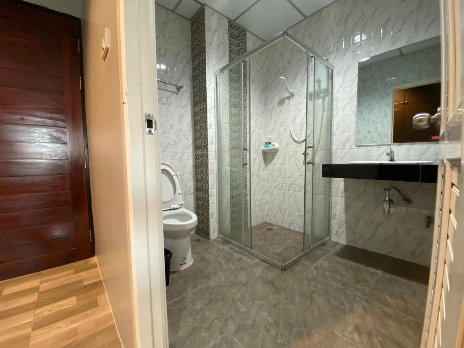 Samut Sakhon Grand Inter Hotel חדר תמונה