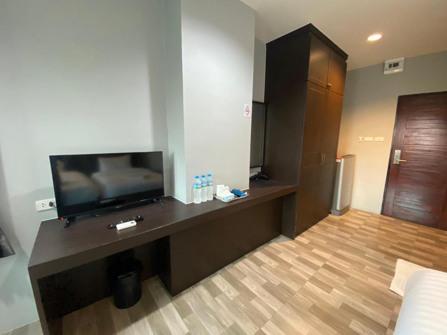 Samut Sakhon Grand Inter Hotel חדר תמונה