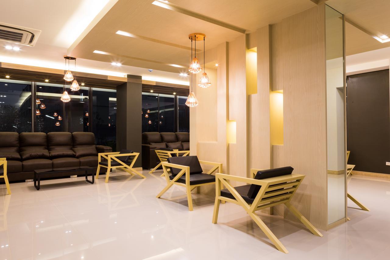 Samut Sakhon Grand Inter Hotel מראה חיצוני תמונה